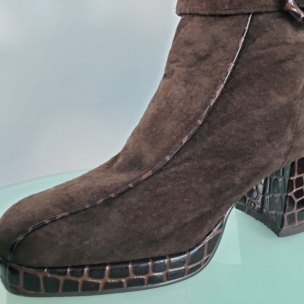 SAVIDA " Barbara" Block Alligator Heel Booties 8.5